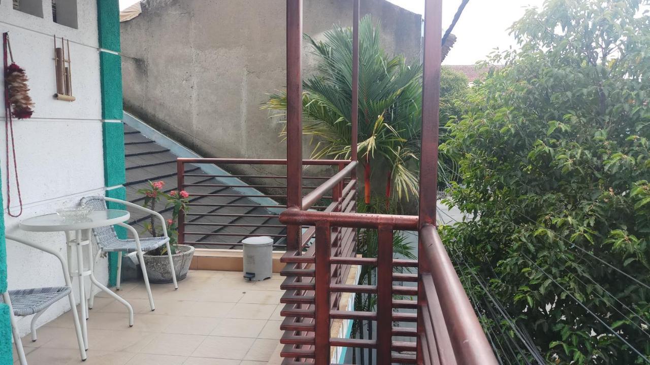 Seventeen Homestay Bandung Dış mekan fotoğraf